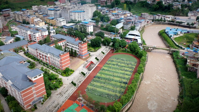 大凉山:一所职校里的山海星辰|技术学校_新浪财经_新浪网