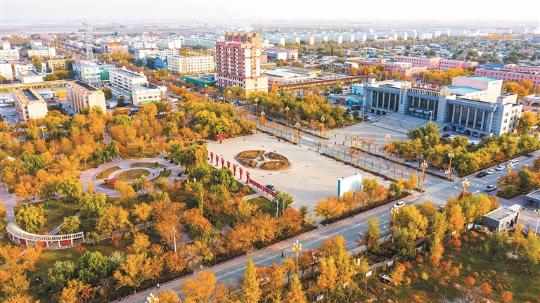 图为六师新湖农场玫瑰广场(资料图片).兵团日报常驻记者 李华北 摄