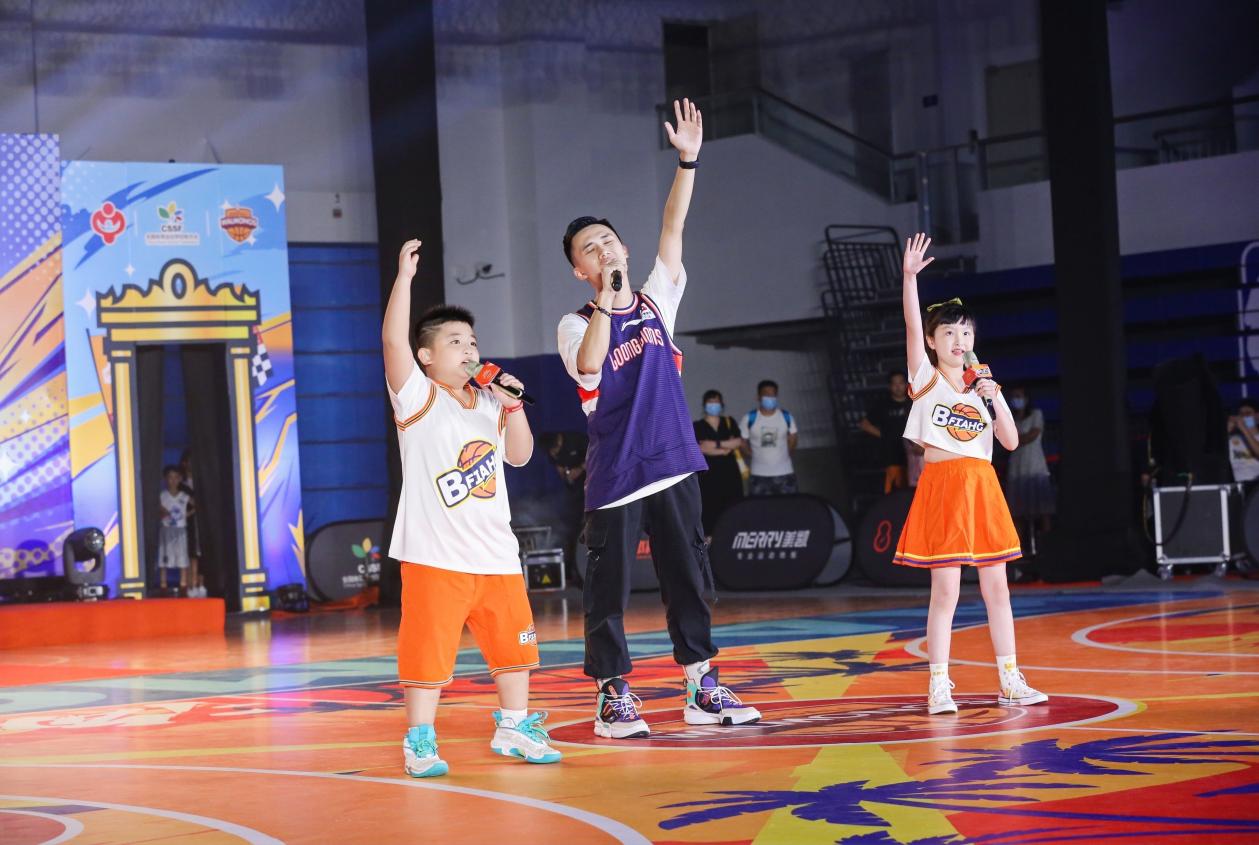 华蒙星幼儿篮球嘉年华诞生于2016年,至今已成功举办七届.