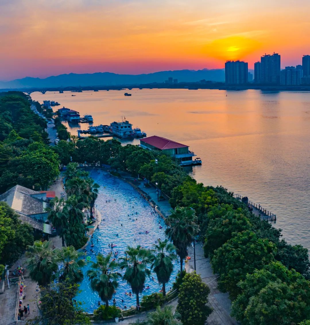 清远日报签约摄影师 彭伟柱 摄