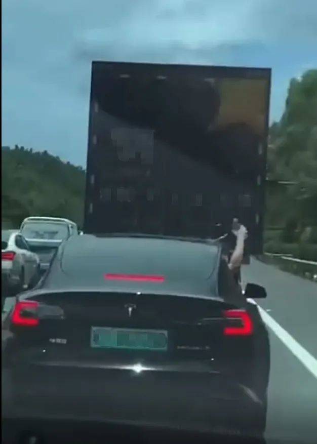 圖片來源：新浪微博