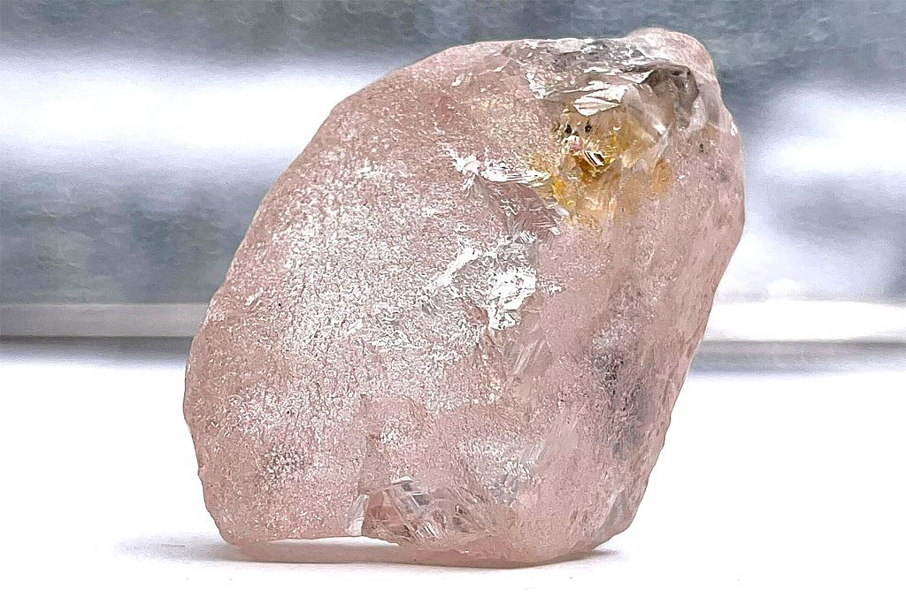 澳钻石公司：在安哥拉开采出300年未见大粉钻
