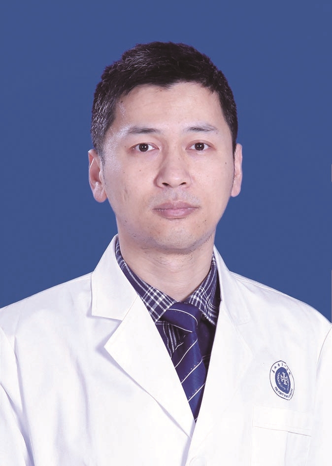 赵俊杰  副主任医师,心胸外科副主任,擅长:肺部疾病诊断及微创手术