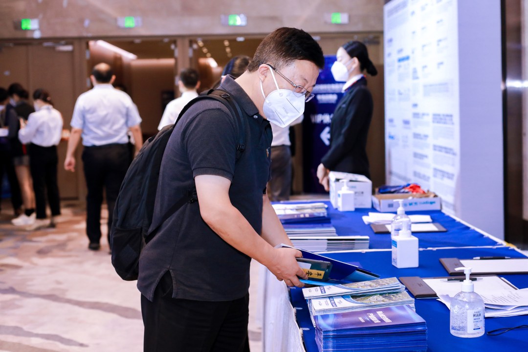 图为2022深圳生物医药产业专场招商会展示现场.