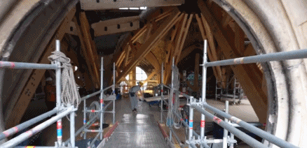 巴黎圣母院内部施工现场 图片来源：央视新闻