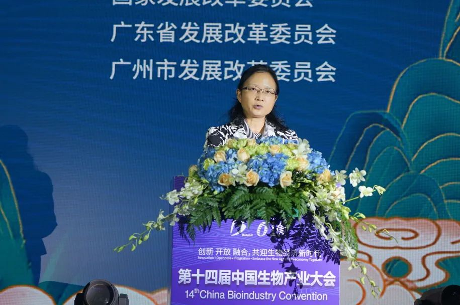 　　谭虹讲话