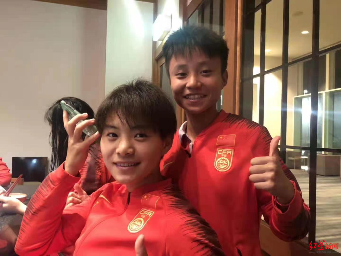 中国女足天才少女张琳艳“留洋”欧洲联赛 父母回应:这是一种历练_手机新浪网