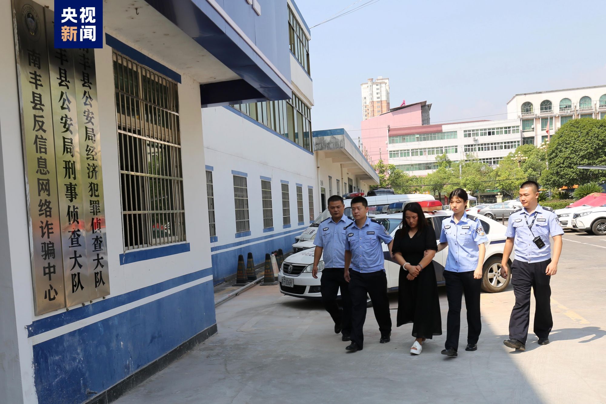 目前,犯罪嫌疑人陈某已被刑事拘留关押在抚州市看守所,具体案件还在