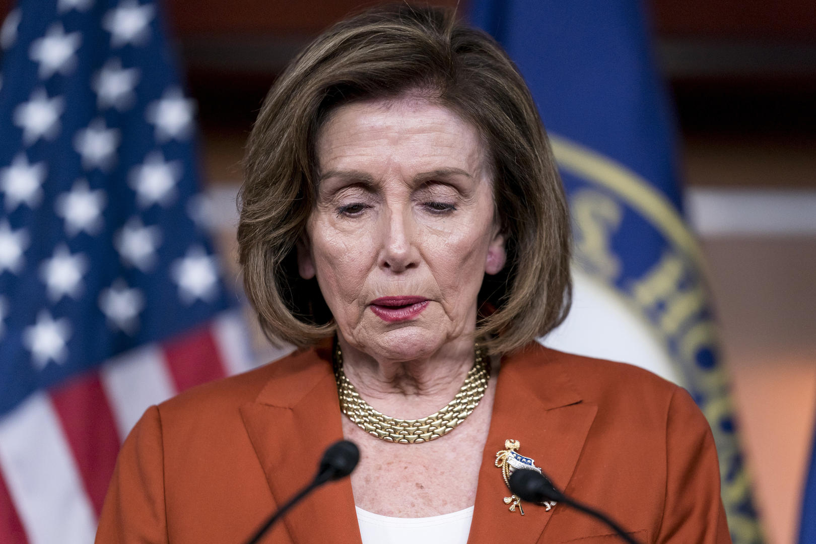 佩洛西高度保密的亚洲行程五名随行成员都是谁