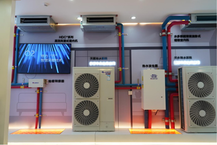 图为格力静享中央地暖空调