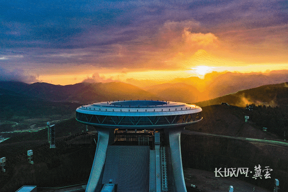 国家跳台滑雪中心“雪如意”。长城网·冀云客户端记者 许付磊 摄