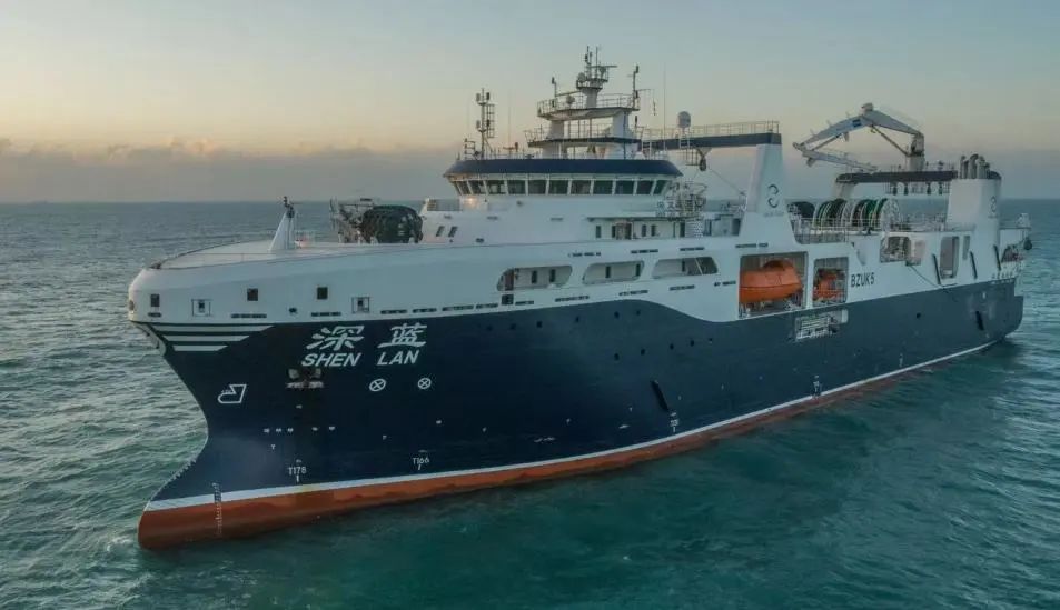 世界最先进渔业捕捞加工船深蓝号交付