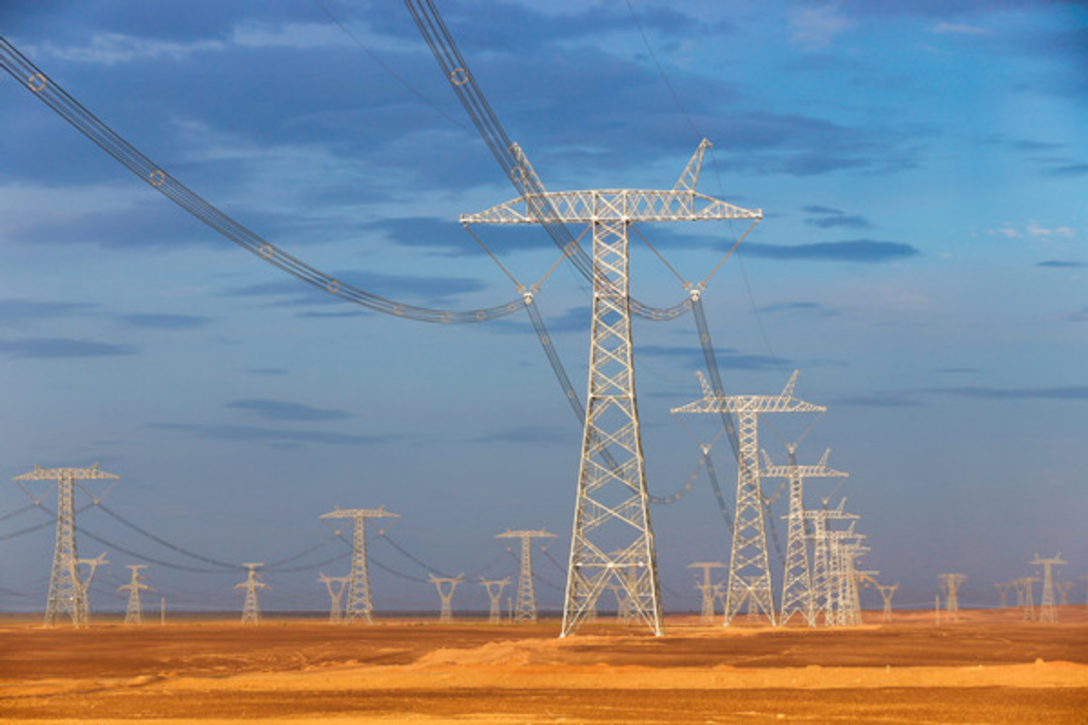 昌吉—古泉±1100千伏特高压直流输电工程现场.