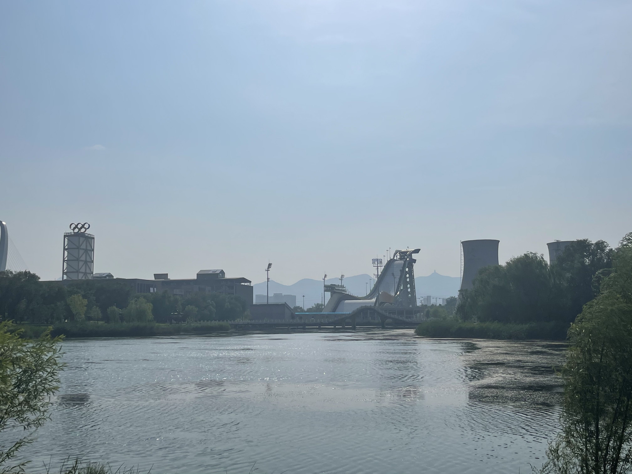 首钢园群明湖是园区最大的"水盆".新京报记者 吴婷婷 摄