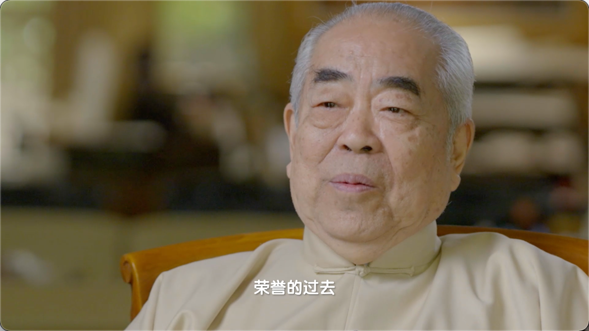 著名书画家范曾