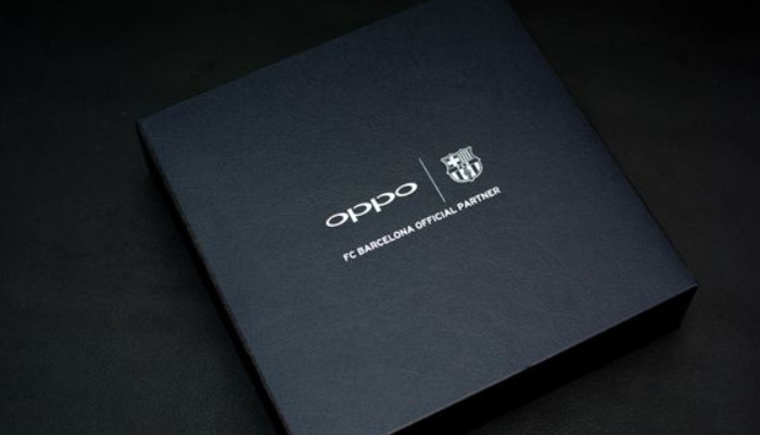 (OPPOR9巴萨定制版包装盒)