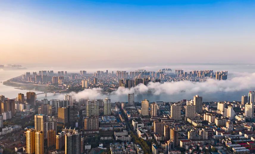 俯瞰常德江北,江南城区,航拍城市全景.