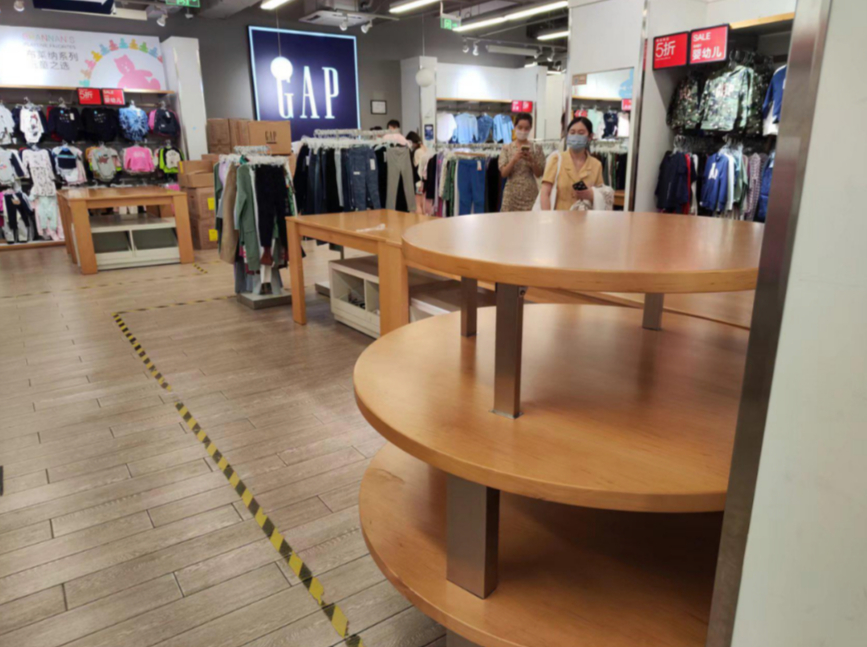 GAP一个月闭店两家，ZARA“三姐妹”全线退出，快时尚在中国走不通了？