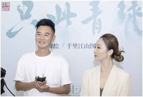 邱伟（左）。图片来源：受访者供图