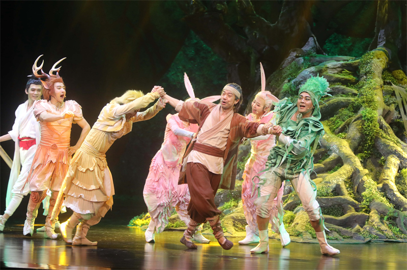 河北固安:"家门口"享受儿童戏剧魅力