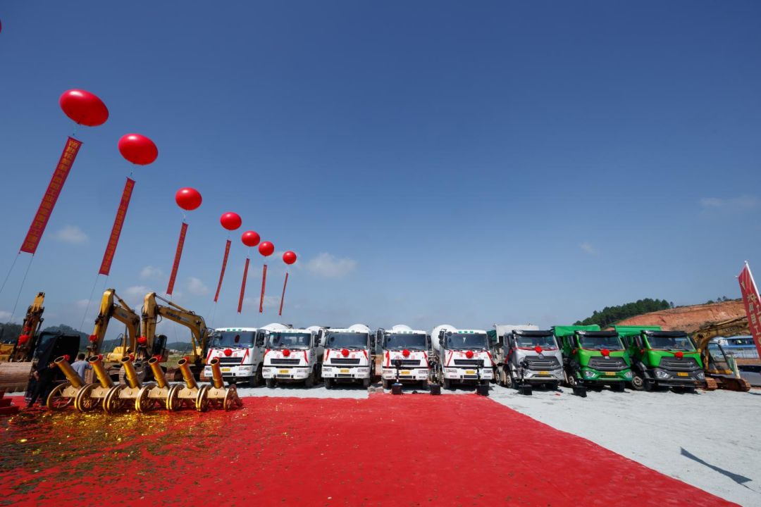 8月15日，凤铝新兴工业园项目举行开工奠基仪式。