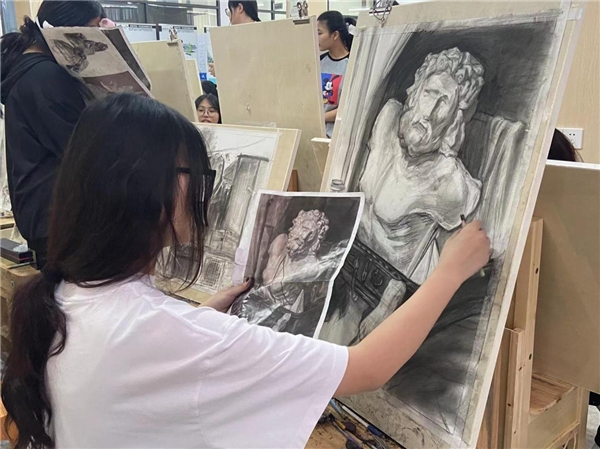 美术生广东省本科学校_美术生高三广州培训_美术生专门培训学校