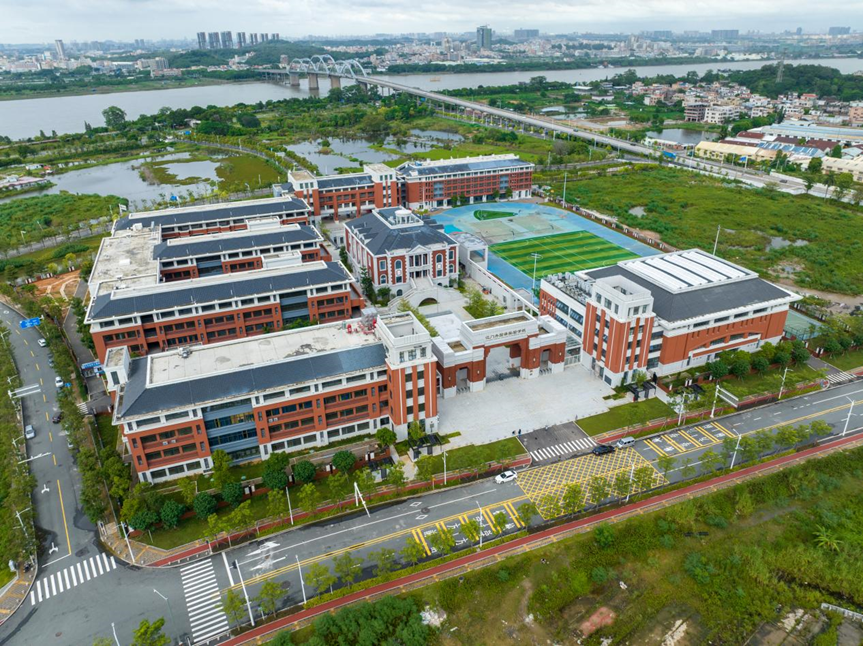 江门市第一中学景贤学校(人才岛校区)鸟瞰图