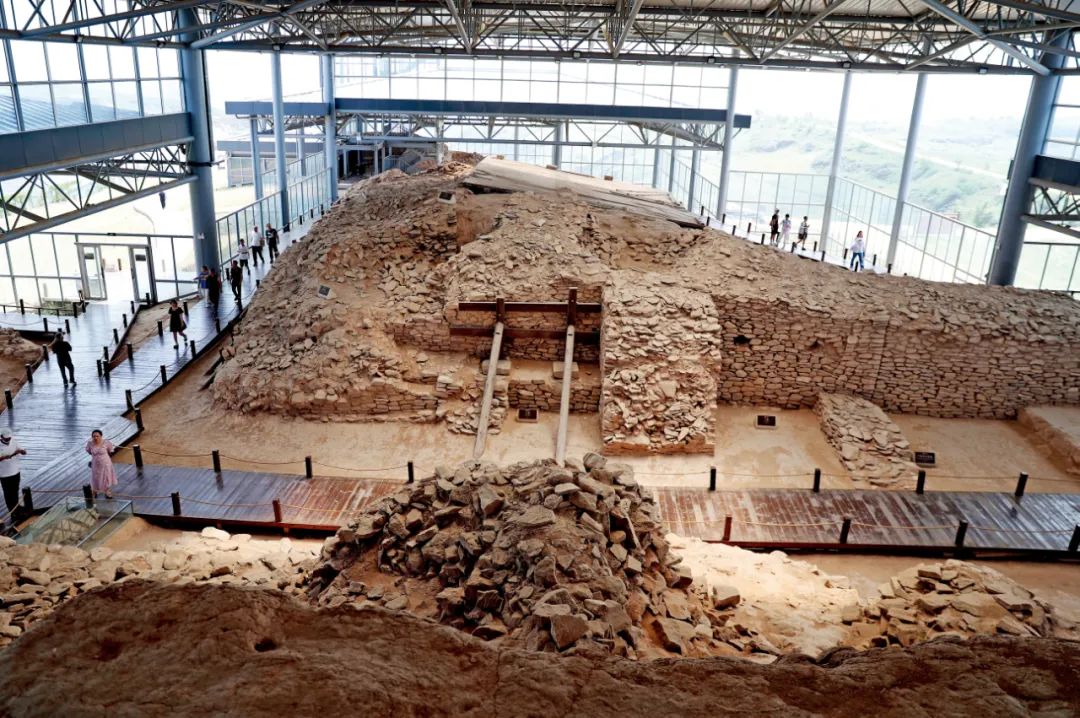 陕西神木市石峁遗址外城东门遗址.摄影/本刊记者 蒋启明