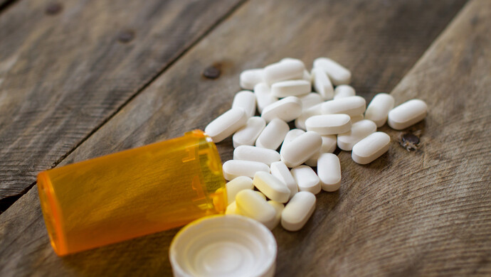 5亿美元,以解决阿片类药物泛滥问题.