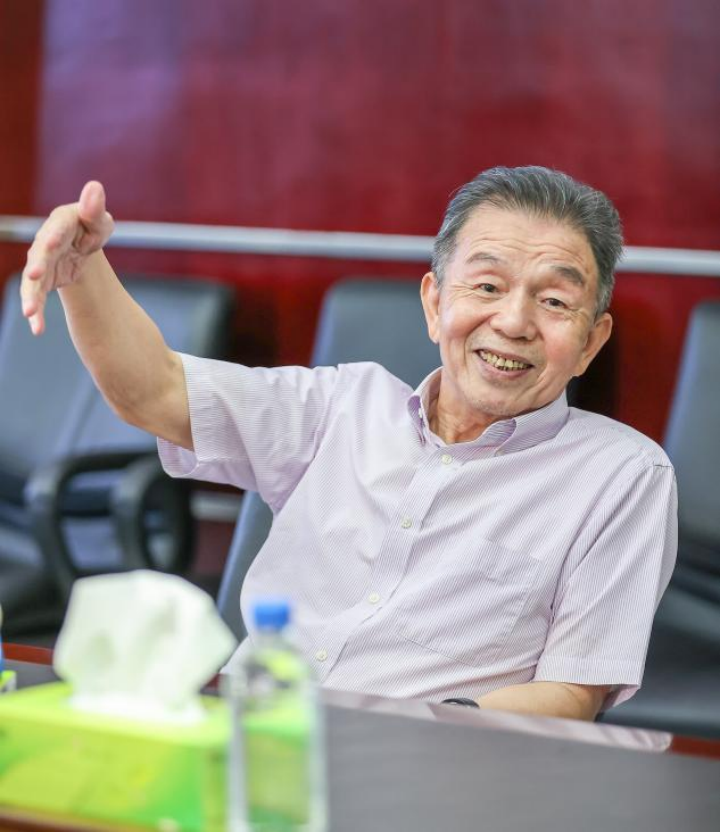 图为恒安集团创始人许连捷