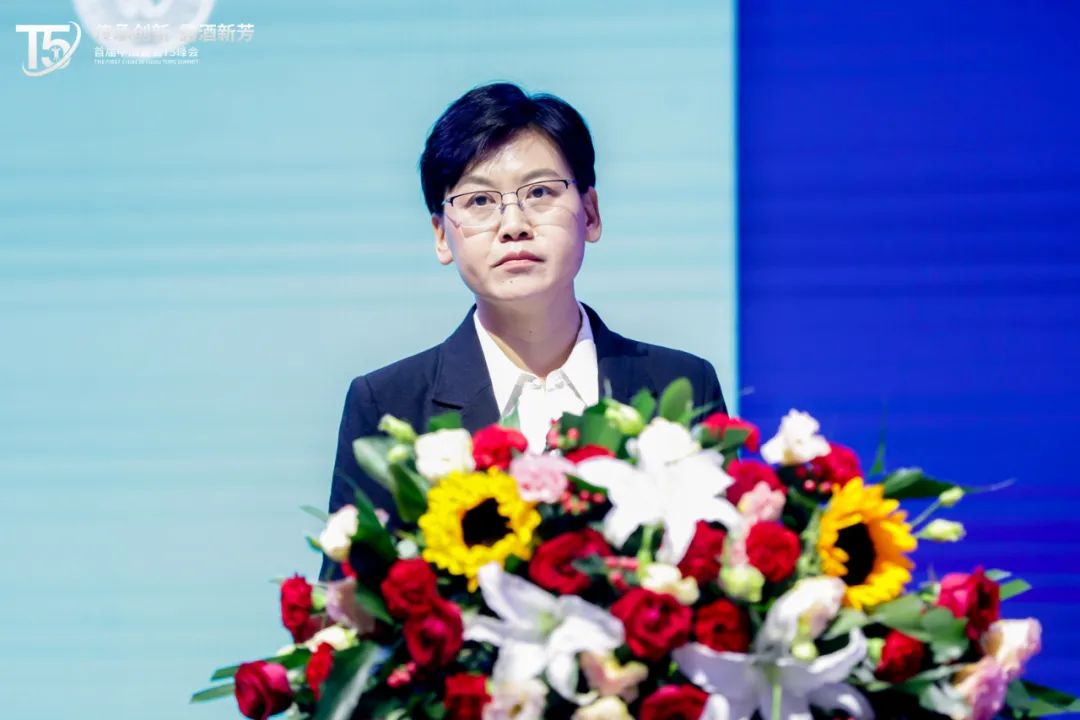 汾酒集团党委委员,董事,中国酒业露酒研究院院长杨波