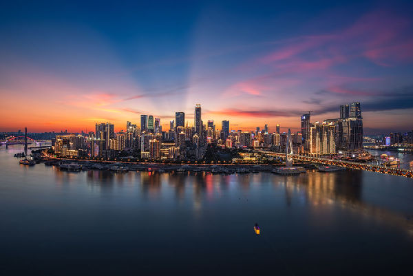 美丽的渝中半岛(陈亮摄)