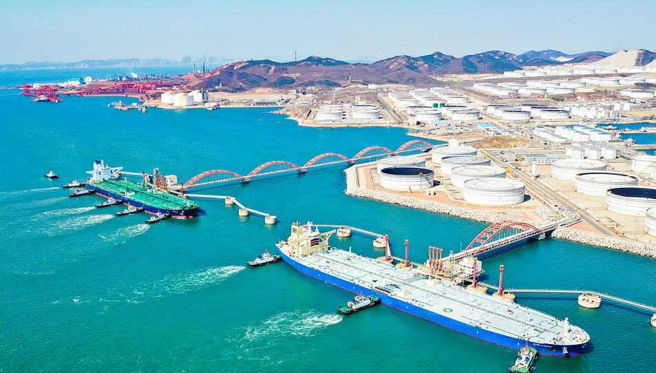 大连港油品码头