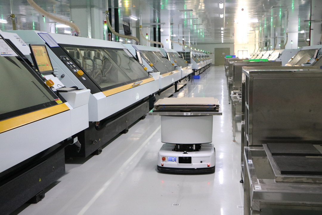 图 | 粤港澳大湾区生态科技产业园内喜珍工厂的自动化生产线