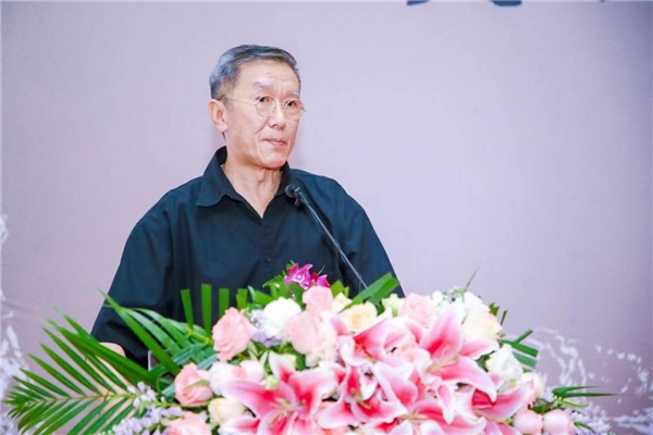 清华大学美术学院教授,博士生导师,著名雕塑家魏小明 致辞