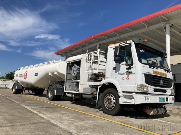 中国航油揭阳安全运行管理部完成罐式加油车尾气达标改造 助力绿色