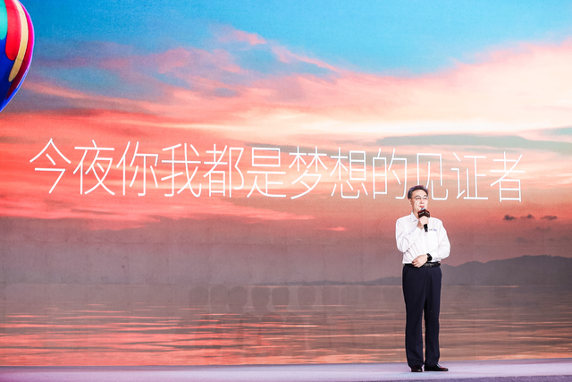 (中国汽车工程学会副秘书长闫建来)