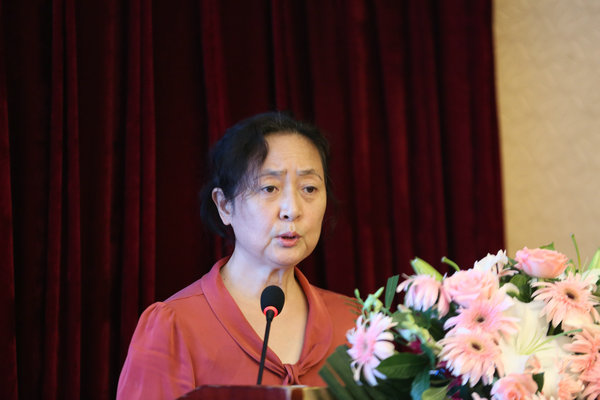 　　省司法厅二级巡视员王勤讲话