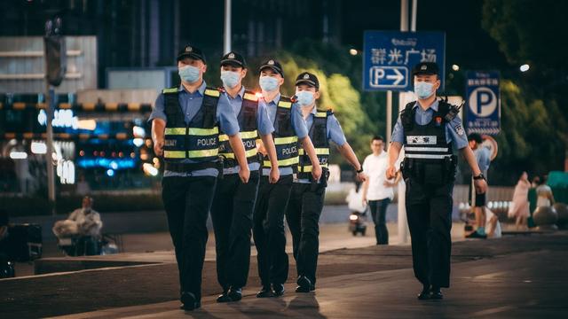 罗维舟 摄今年以来,武汉公安坚持一体化思维,全攻全守理念,依托"情指