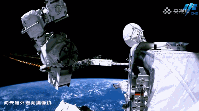 △问天实验舱外的小机械臂