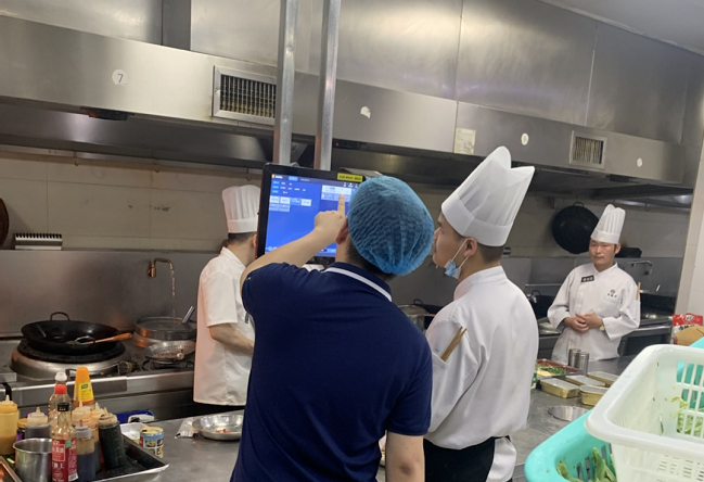 从大董,新荣记,高佳庄看正餐的数字化革命!