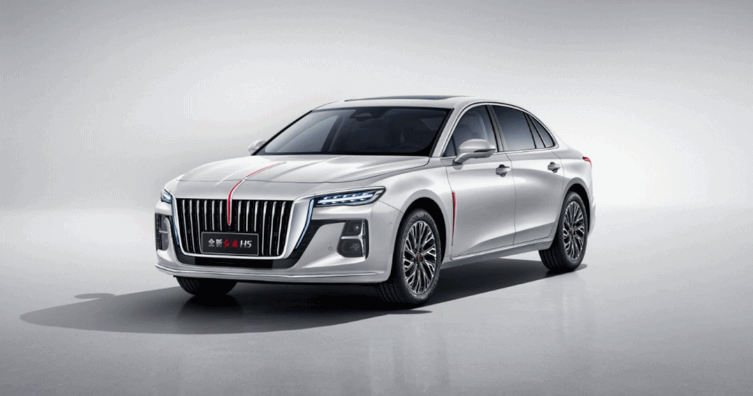 全新红旗h5内饰采用红旗经典环抱式架构,体现外环内中,人本设计的理念