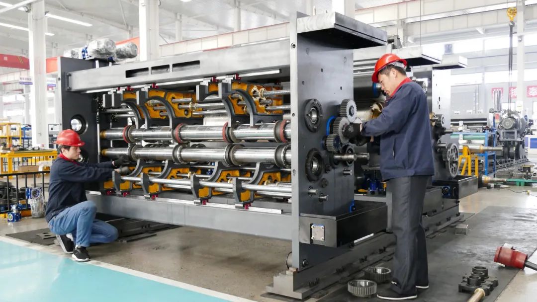 纸箱机械制造产业不断提档升级.东光县融媒体中心供图