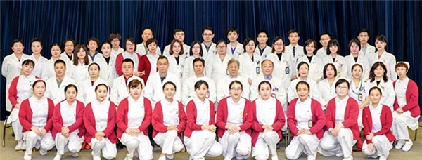 　　中国医科大学附属第一医院皮肤科团队合影