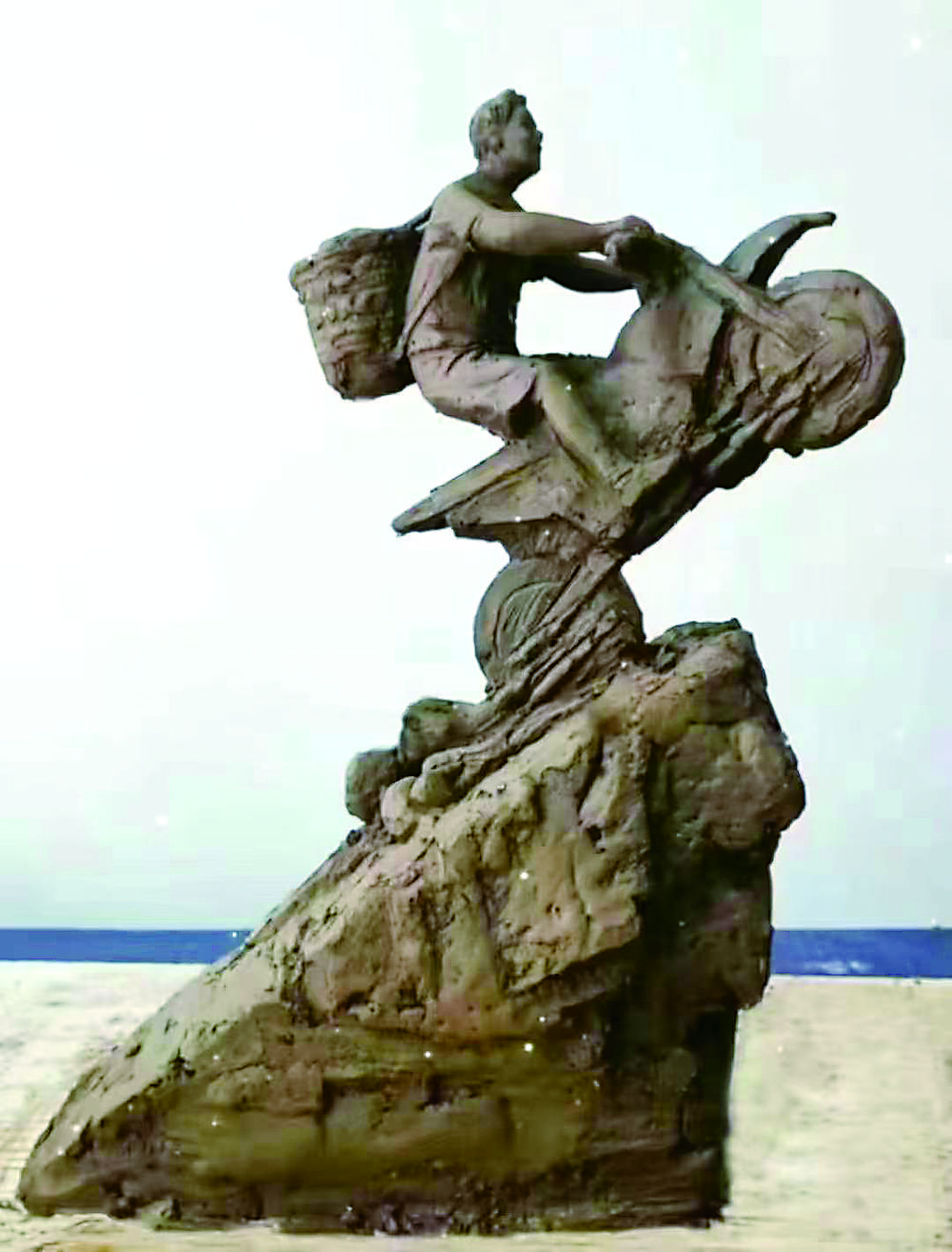 唐中国创作的雕塑《烈火骑士》