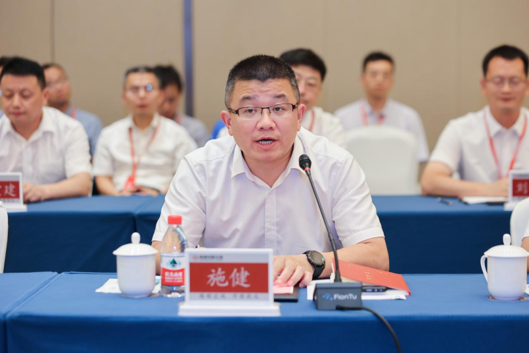 副市长李建民,省住建厅质量安全监督处处长蒋惠明,市政府秘书长施健