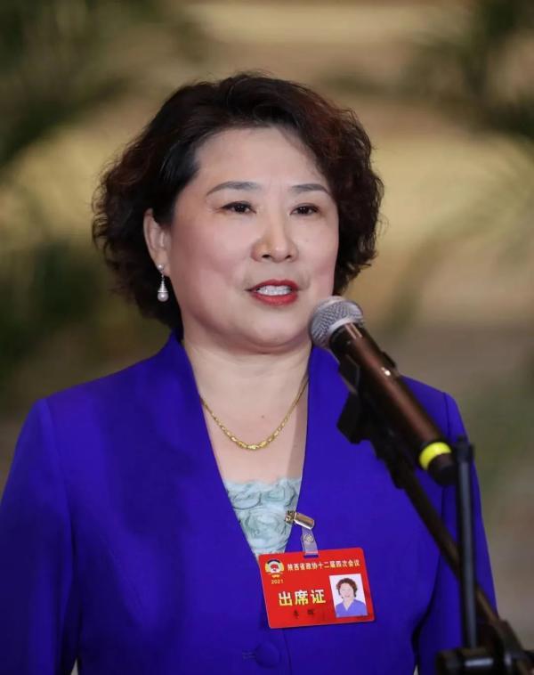 没想到,救人的又是她|李晖_新浪财经_新浪网