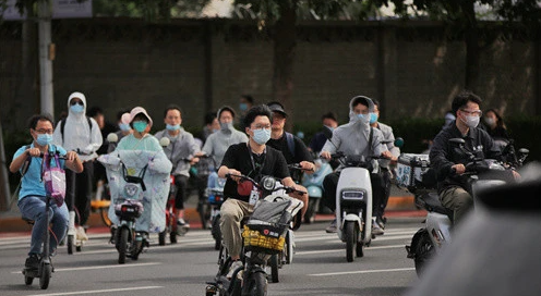 北京摩托车通勤人群 图:中国经济周刊