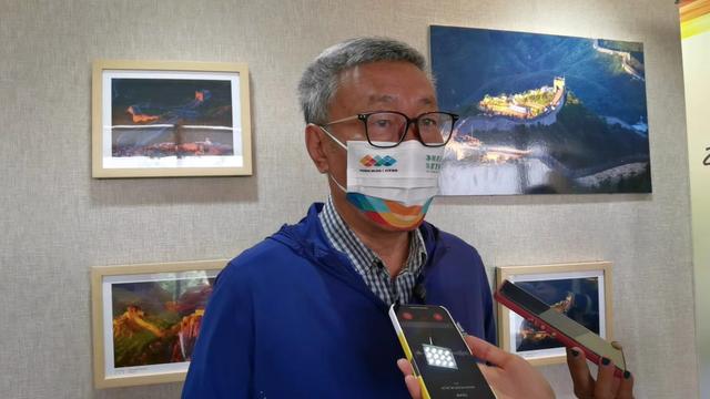 8月29日,延庆,中国长城学会常务副会长董耀会接受记者采访.