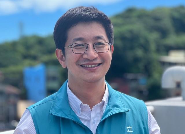 抄百度百科民进党基隆市长参选人蔡适应被曝博士论文结论抄袭率达33